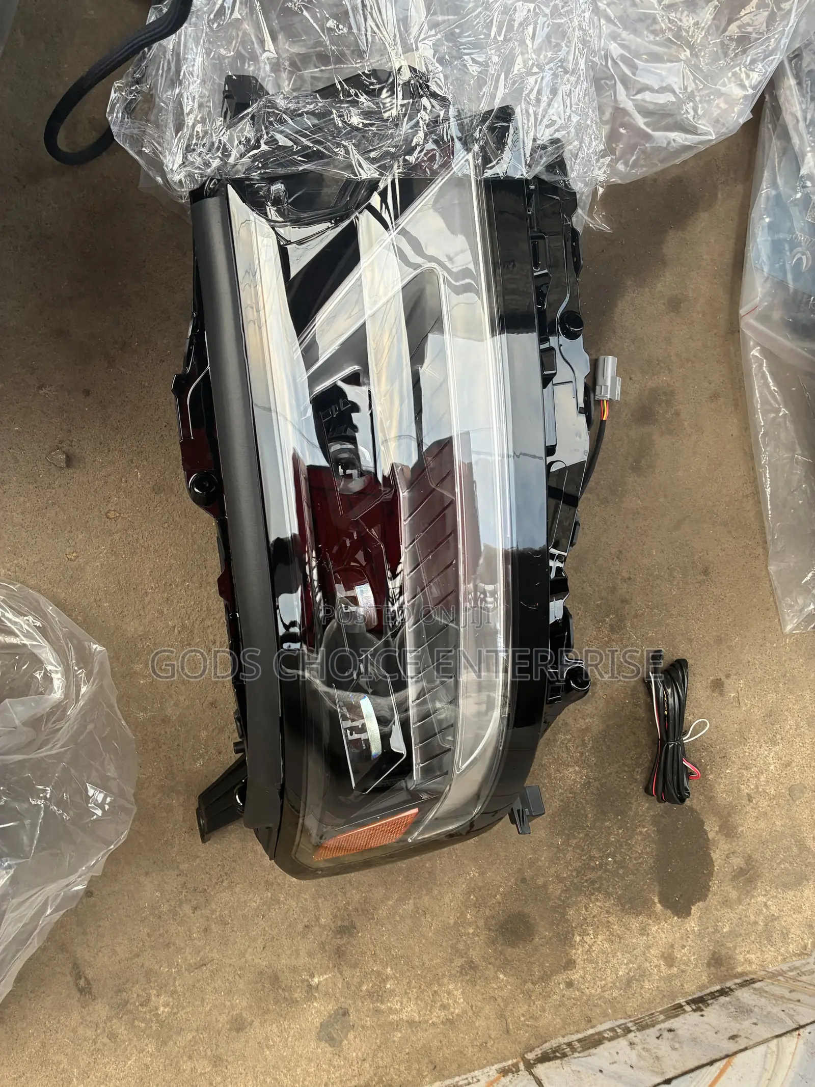 Headlight Land Cruiser 300 Upgrade Type