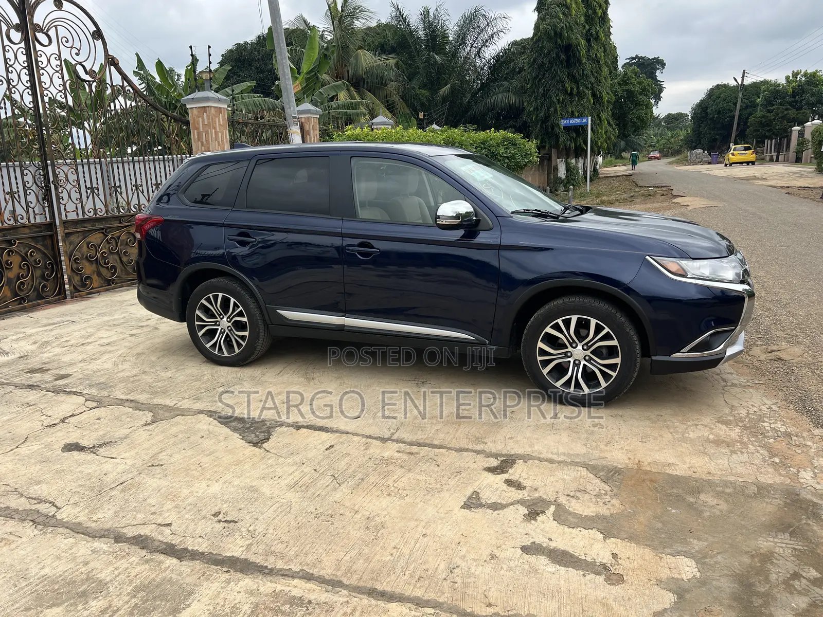 Mitsubishi Outlander SEL AWC 2018 Blue