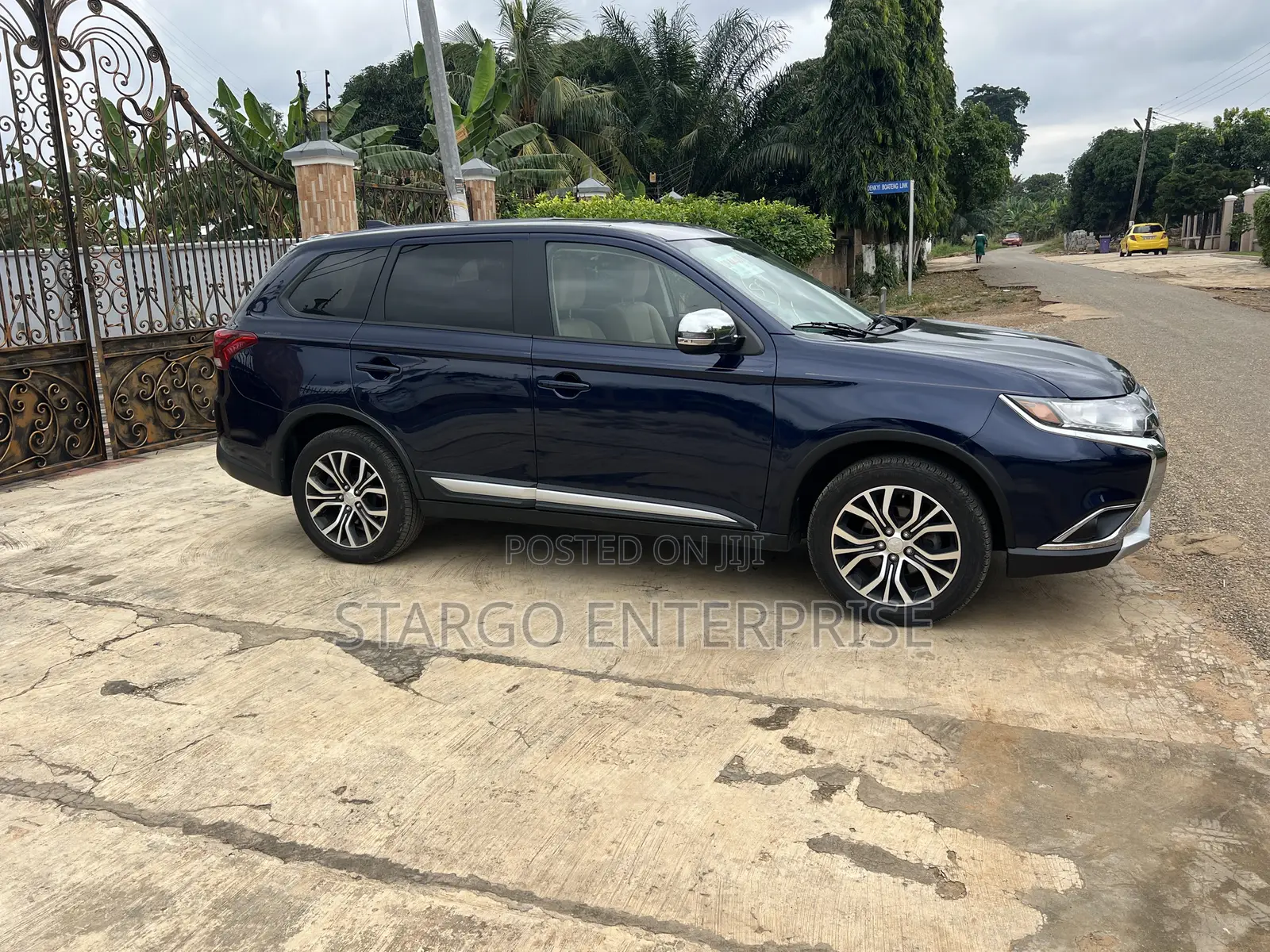 Mitsubishi Outlander SEL AWC 2018 Blue
