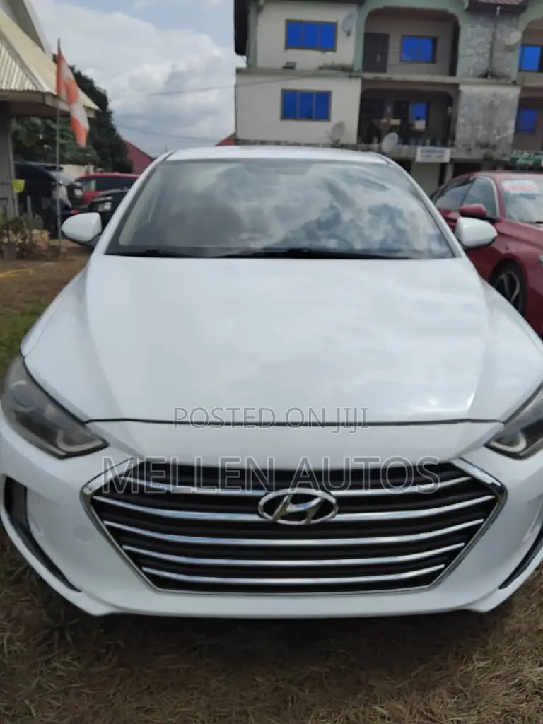 Hyundai Elantra ECO Sedan FWD (1.4L 4cyl 7A) 2017 White