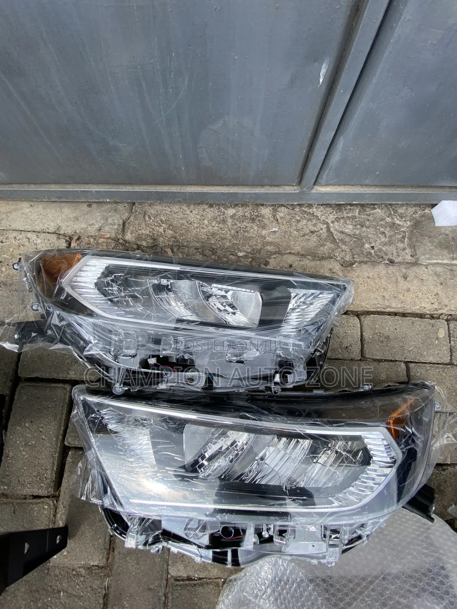 Toyota Rav4 2020-2021-2022 Headlight Pair