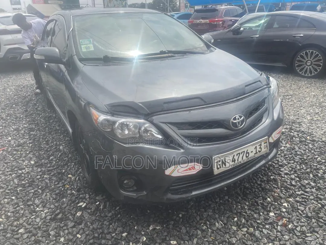 Toyota Corolla 2013 Gray