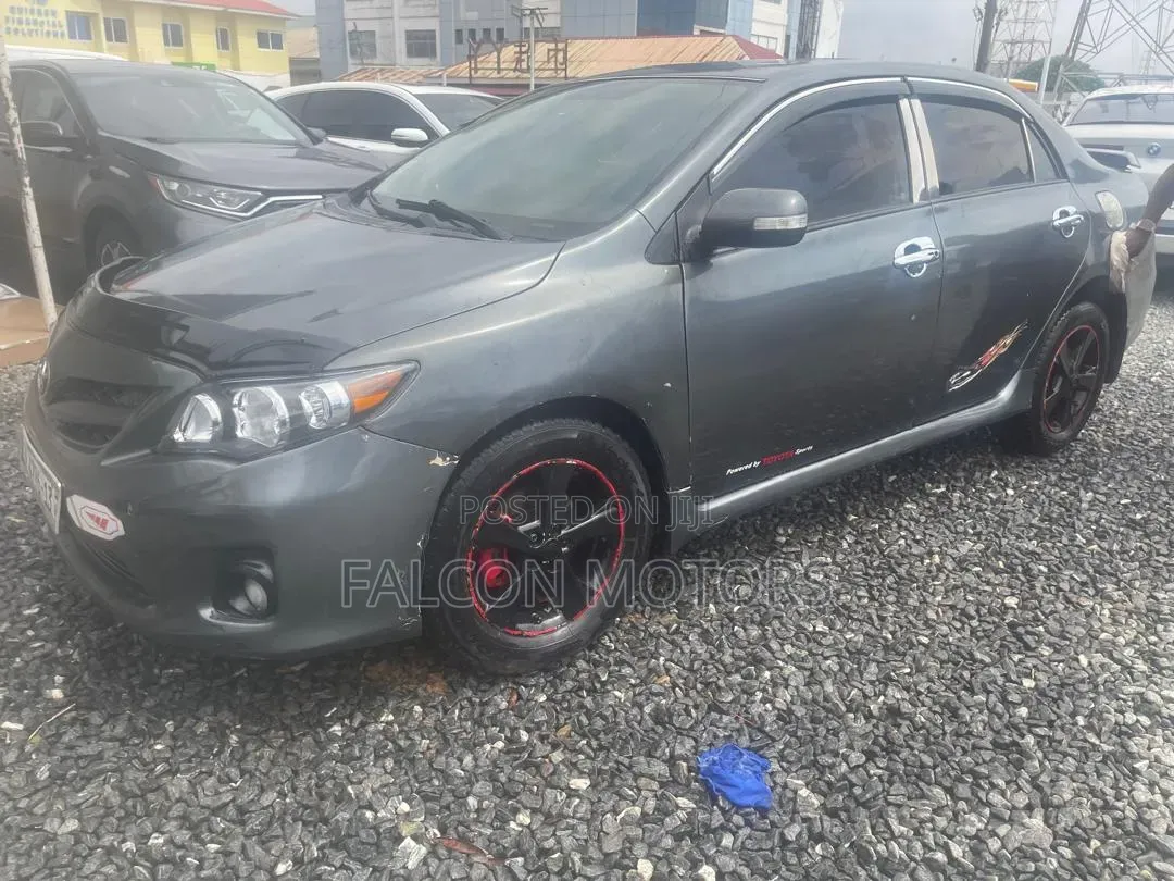Toyota Corolla 2013 Gray