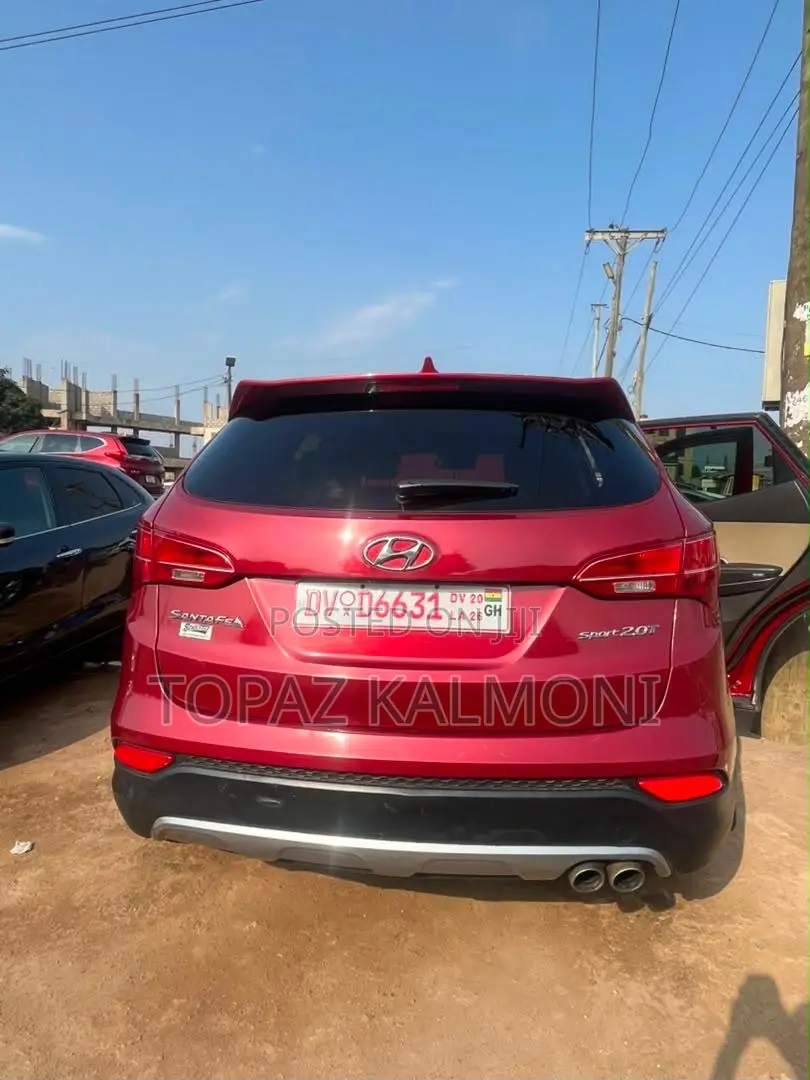 Hyundai Santa Fe 2013 Red