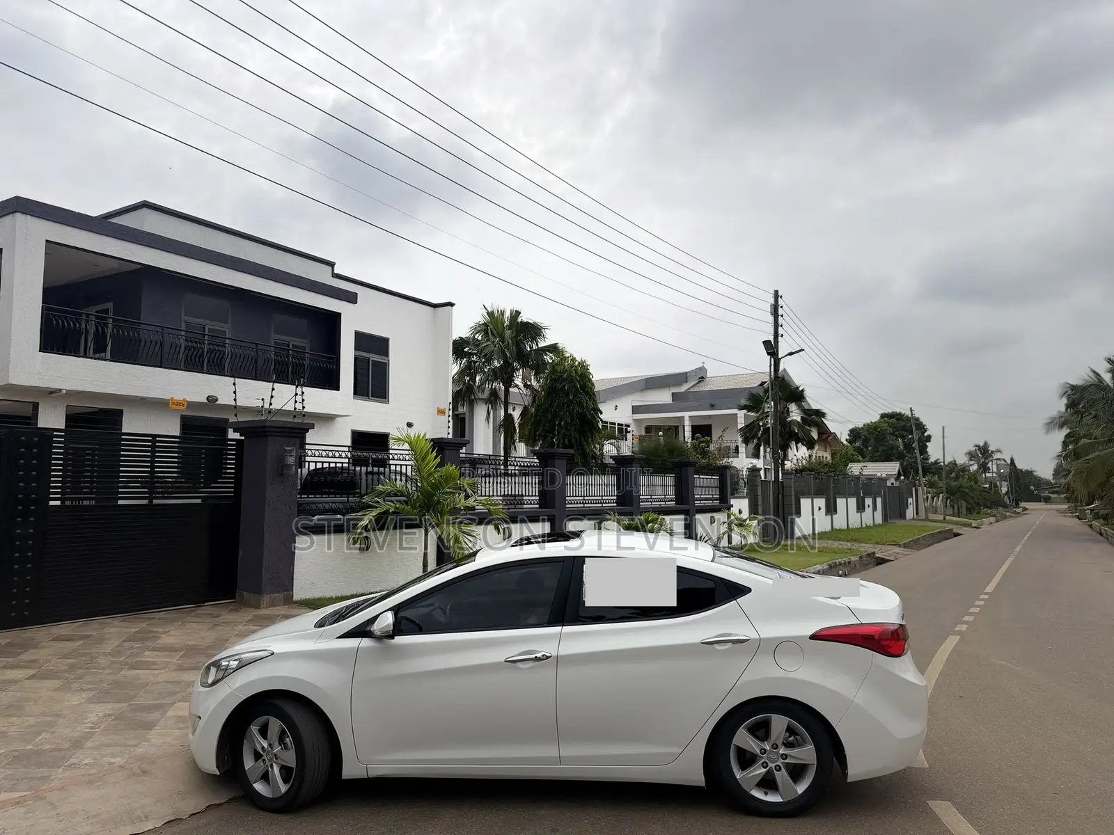 Hyundai Elantra GLS Sedan FWD (1.8L 4cyl 6A) 2013 White