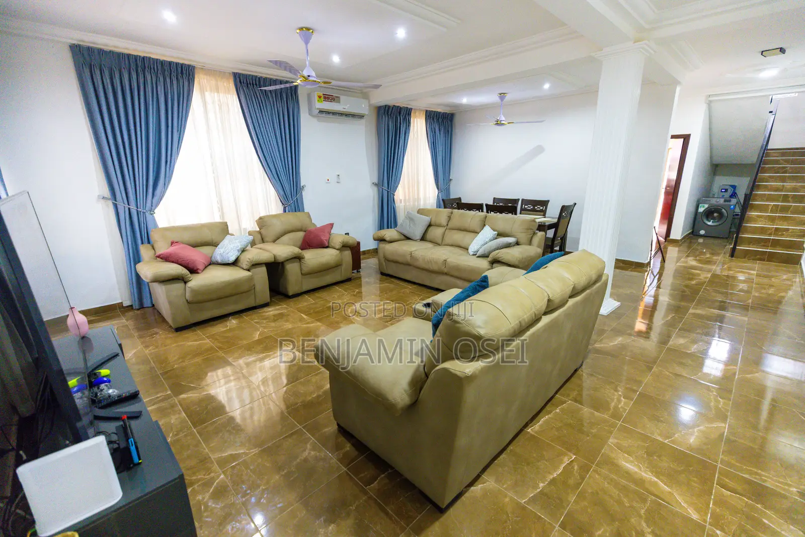 3bdrm House in Oak Villa Estate, Accra Metropolitan for sale