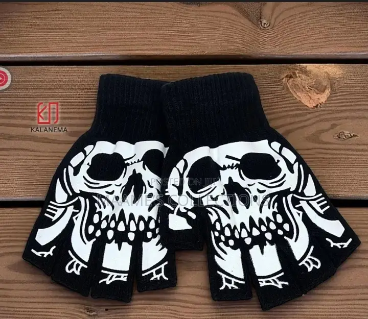 Skeleton Half Finger Hand Gloves – Unisex Winter Fashion Gloves