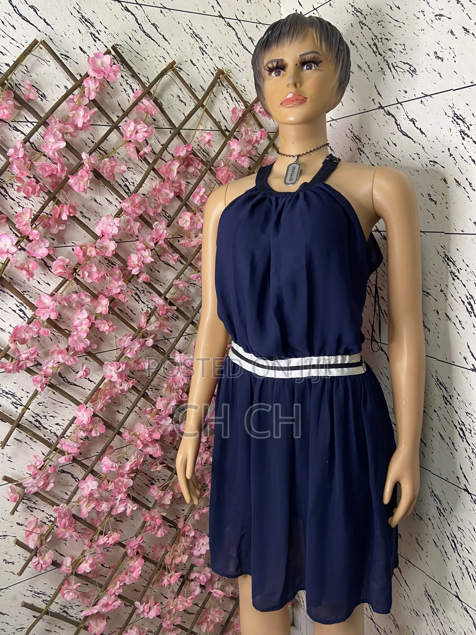 Simple, Chic and Effortlessly Beautiful Navy Blue Sleeveless Dress