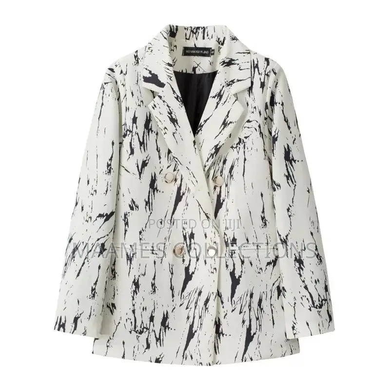 Elegant Women’s Double-Breasted Blazer Jacket