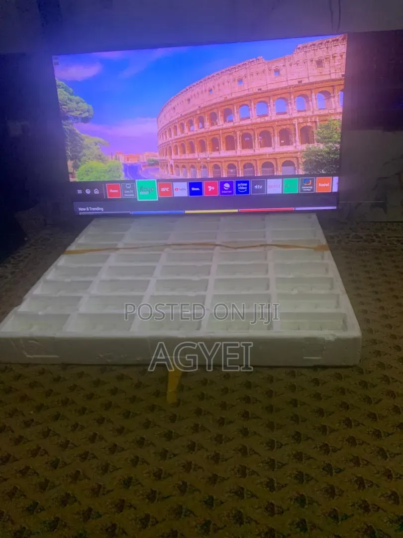 Samsung TV 55 Inches Crystal UHD Smart