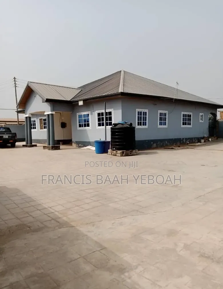 4bdrm House in Shining Star Real, Awutu Senya East Municipal for sale