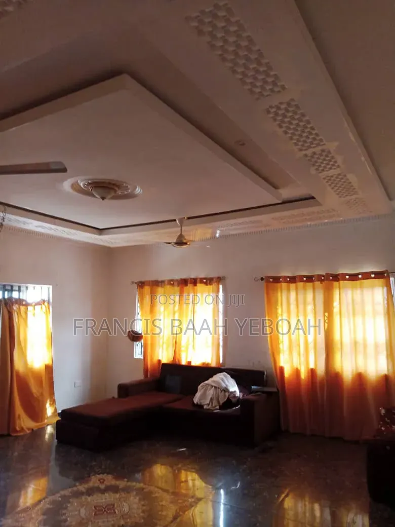 4bdrm House in Shining Star Real, Awutu Senya East Municipal for sale