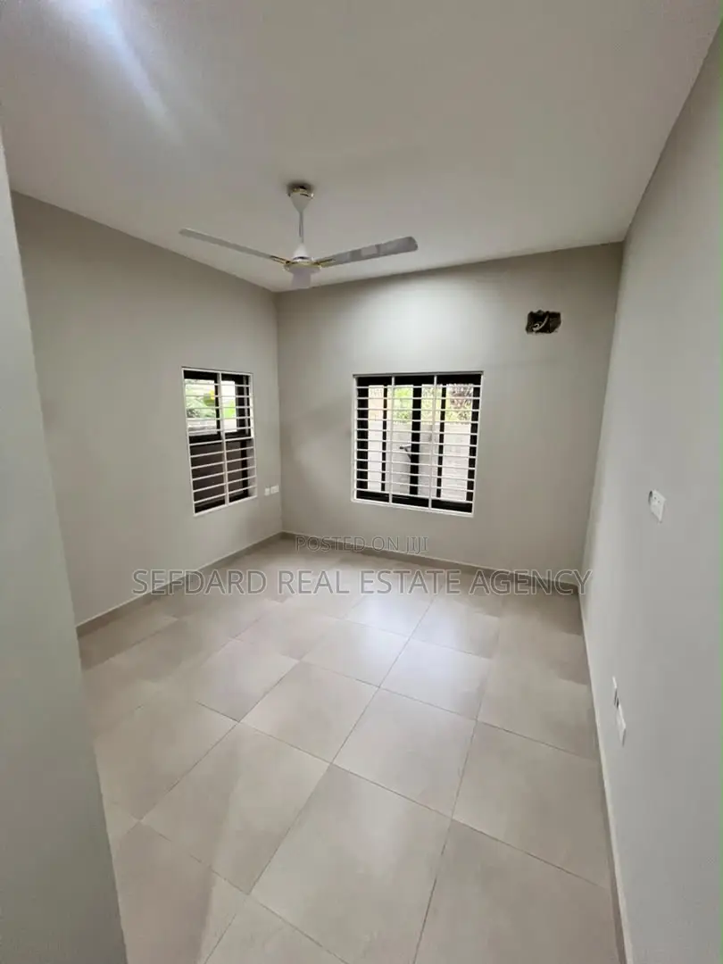 2bdrm House in Sefdard Properties, Oyarifa for sale