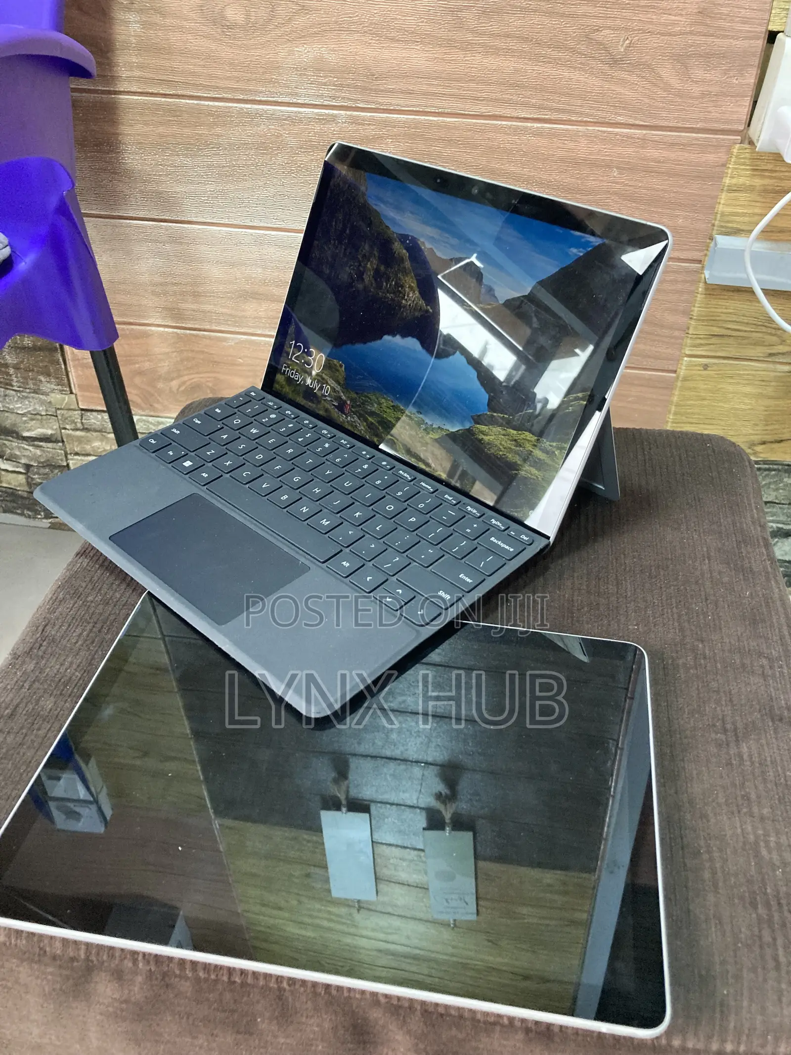 Laptop Microsoft Surface Go 3 8GB Intel Pentium SSD 128GB