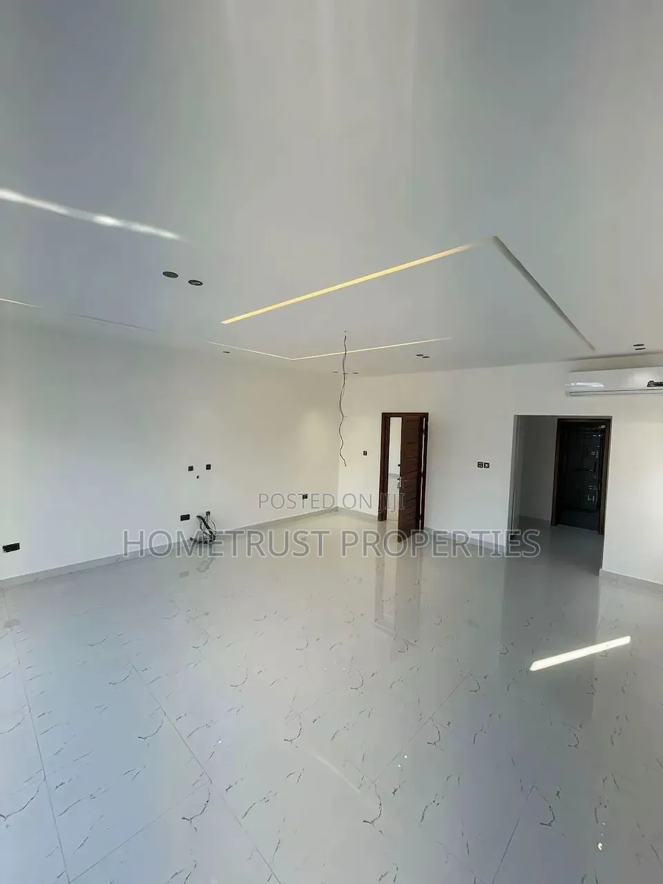 4bdrm Duplex in Oyarifa, Pentecost for sale