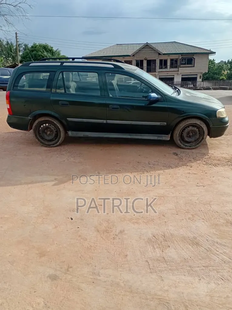 Opel Astra 2002 Green