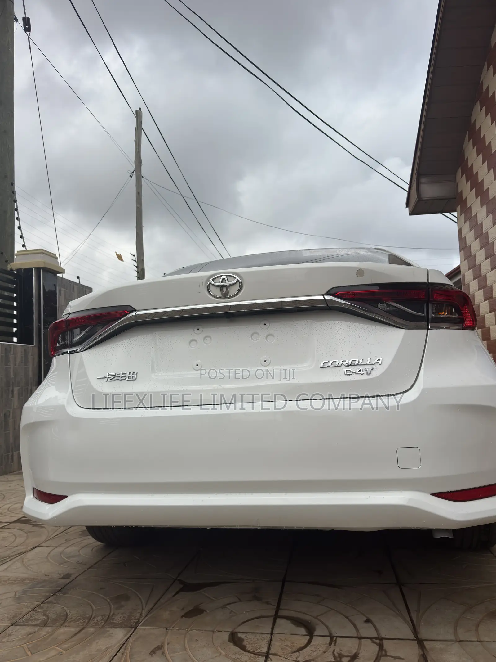 Toyota Corolla LE 2023 White