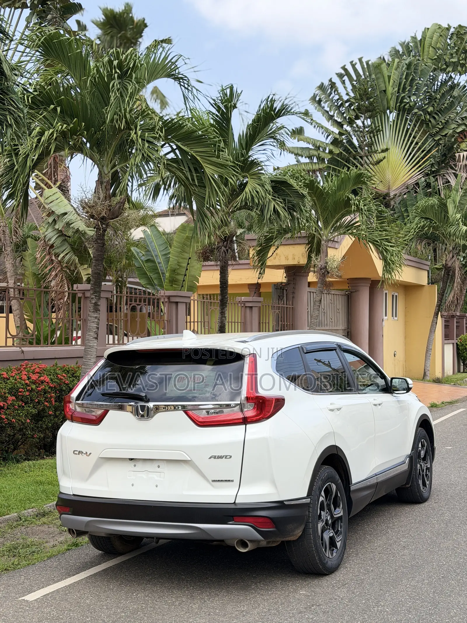 Honda CR-V Touring AWD 2018 White