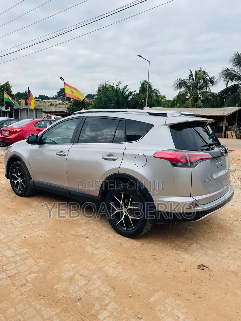 Toyota RAV4 2018 Silver