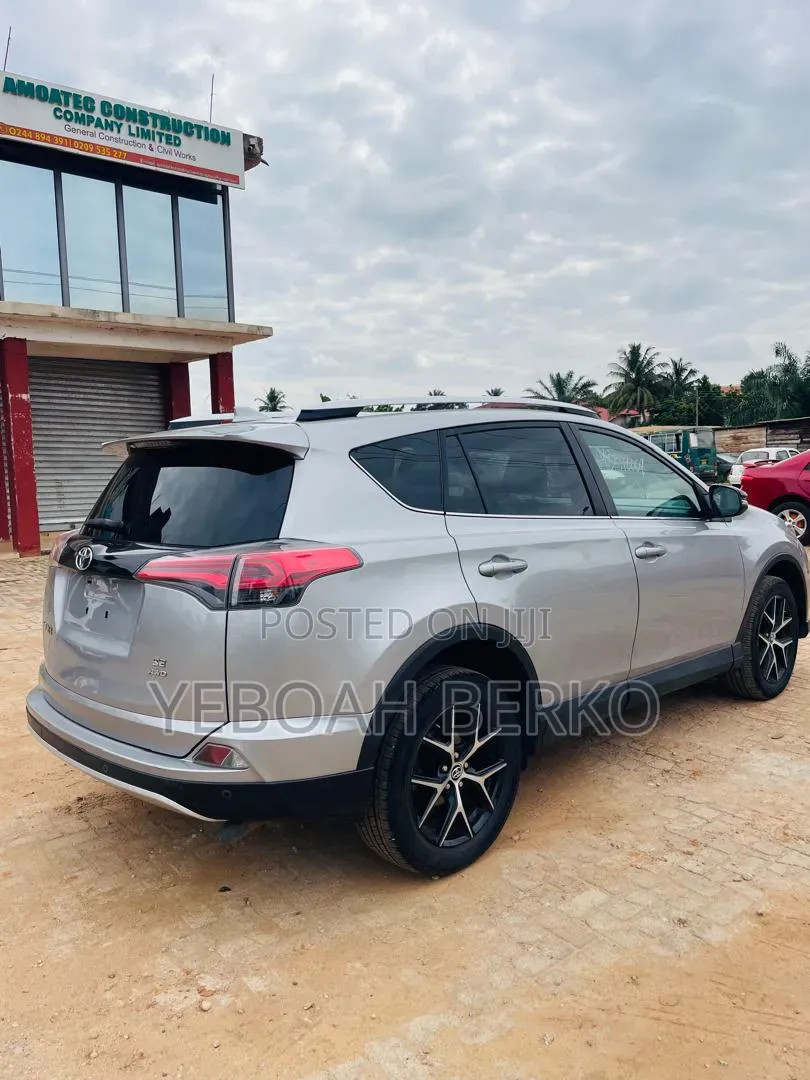 Toyota RAV4 2018 Silver