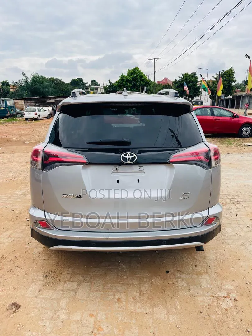 Toyota RAV4 2018 Silver