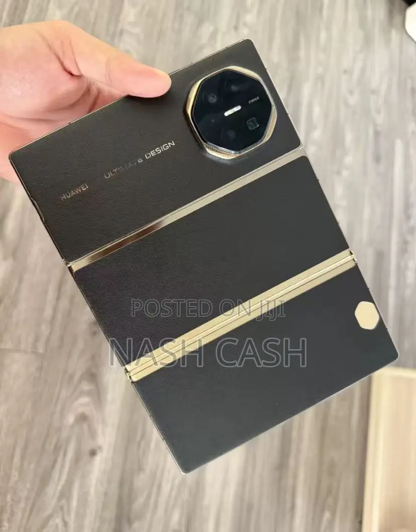 Huawei Mate XT Ultimate Design 1 TB Black