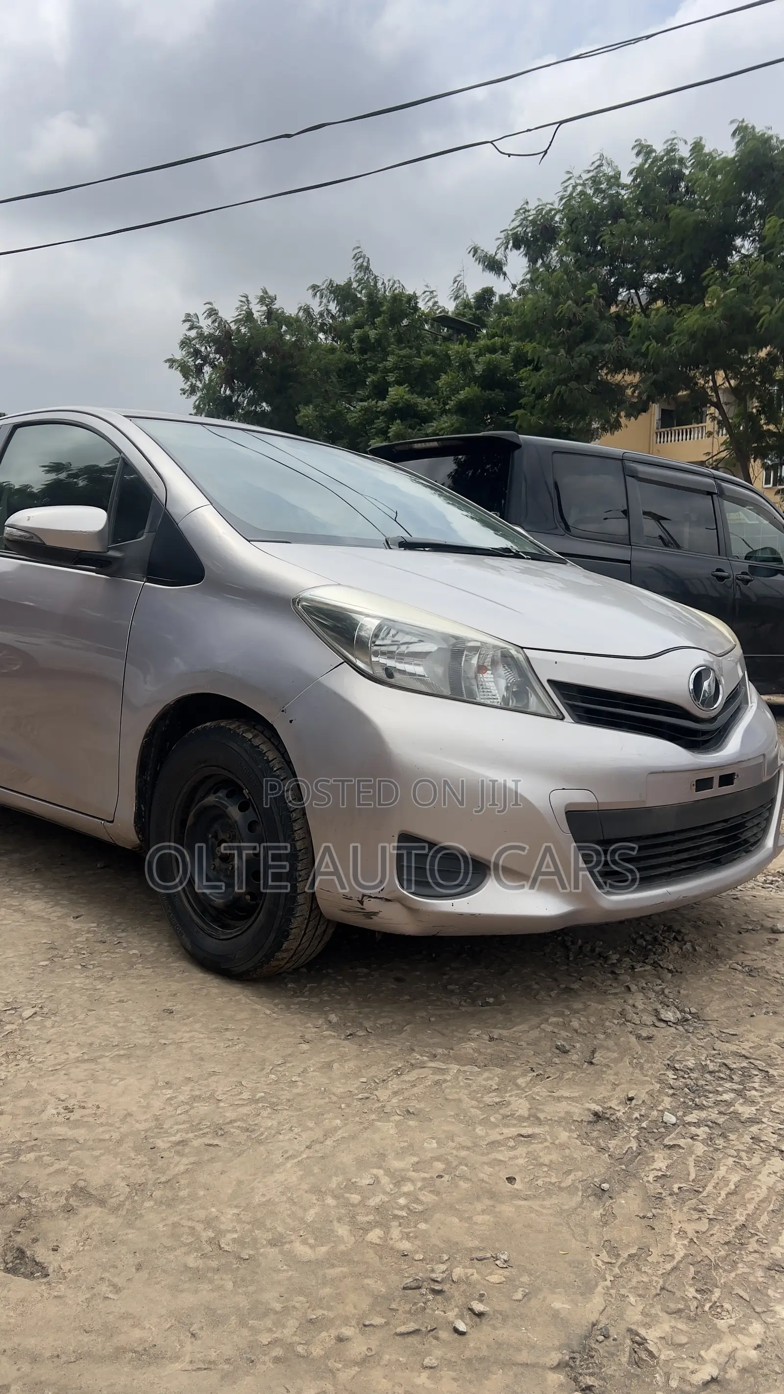 Toyota Vitz 1.0 FWD 3dr 2011 Silver