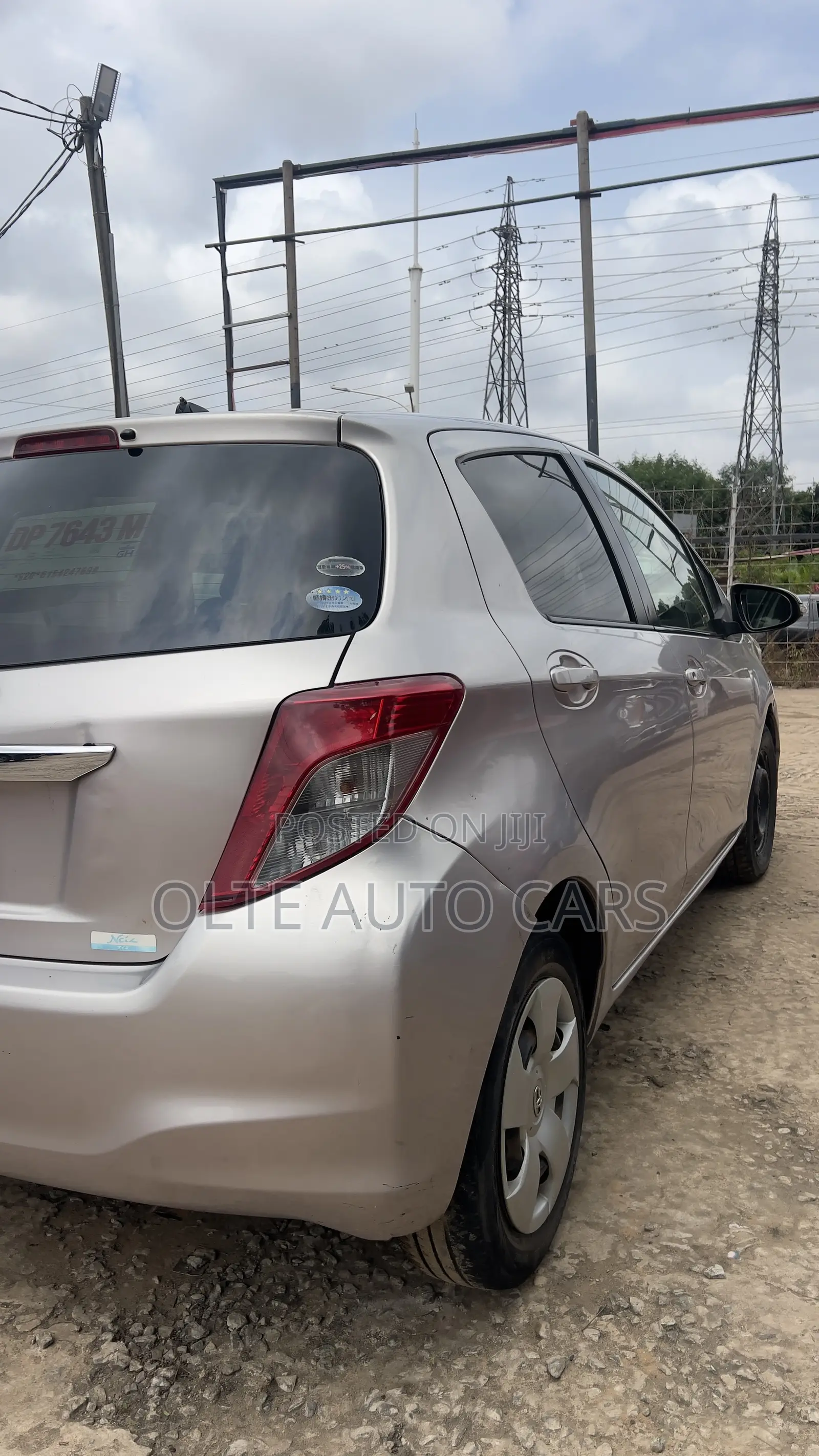 Toyota Vitz 1.0 FWD 3dr 2011 Silver