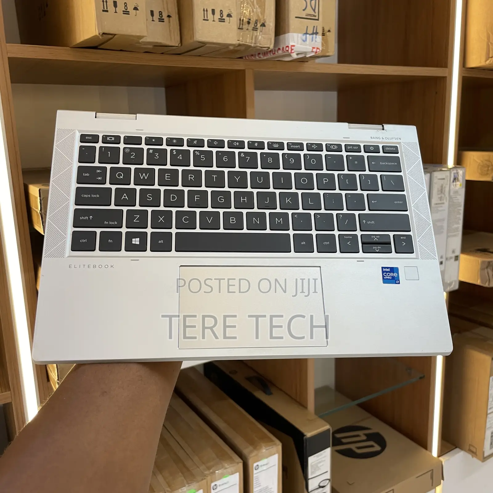 New Laptop HP EliteBook 830 G8 16GB Intel Core i7 SSD 512GB