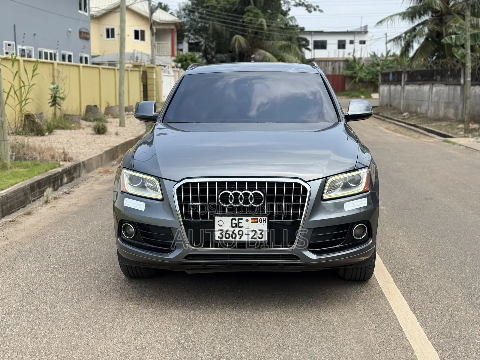Audi Q5 2.0T Premium AWD quattro 2016 Gray