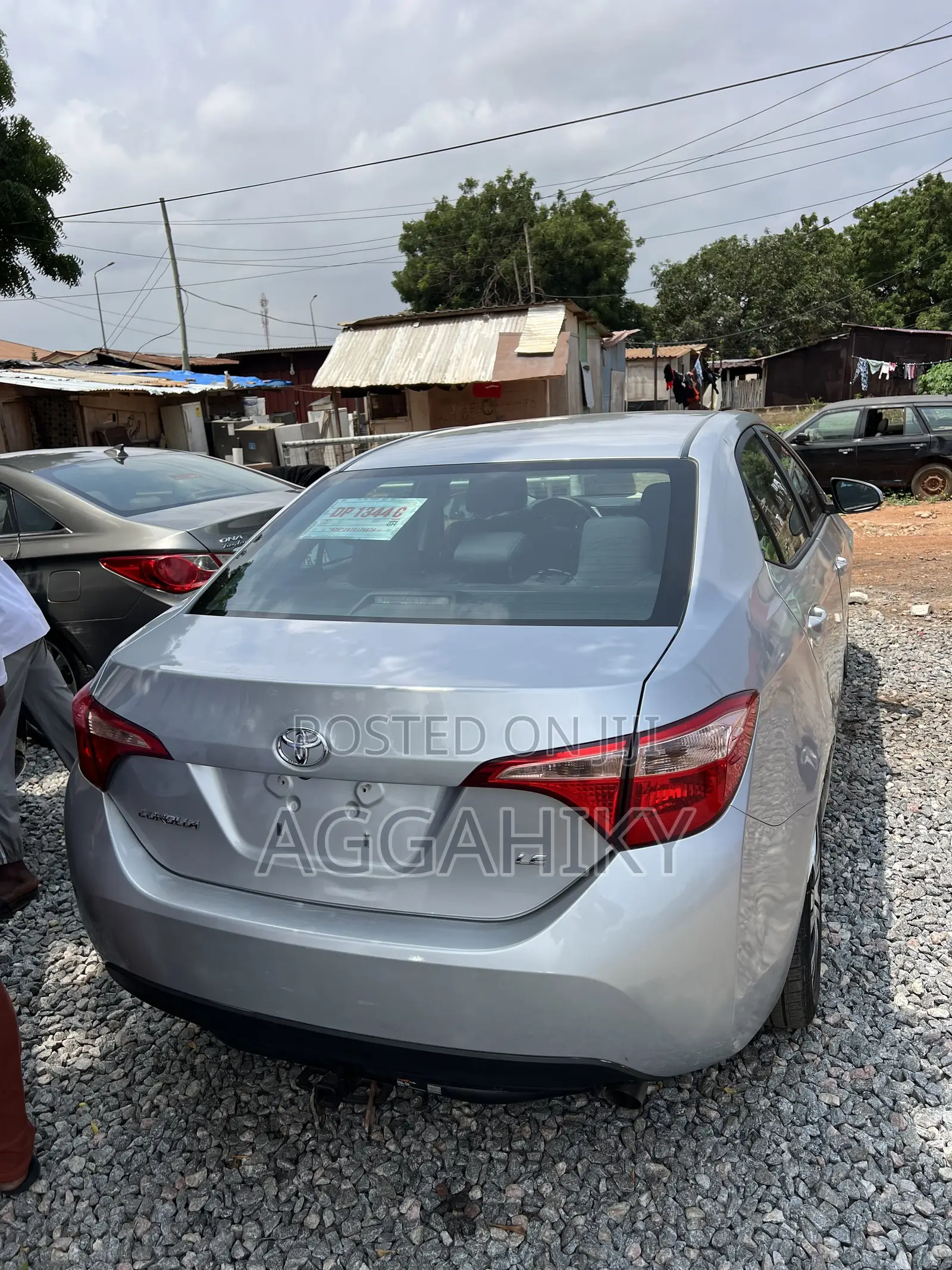 Toyota Corolla LE (1.8L 4cyl 2A) 2018 Silver