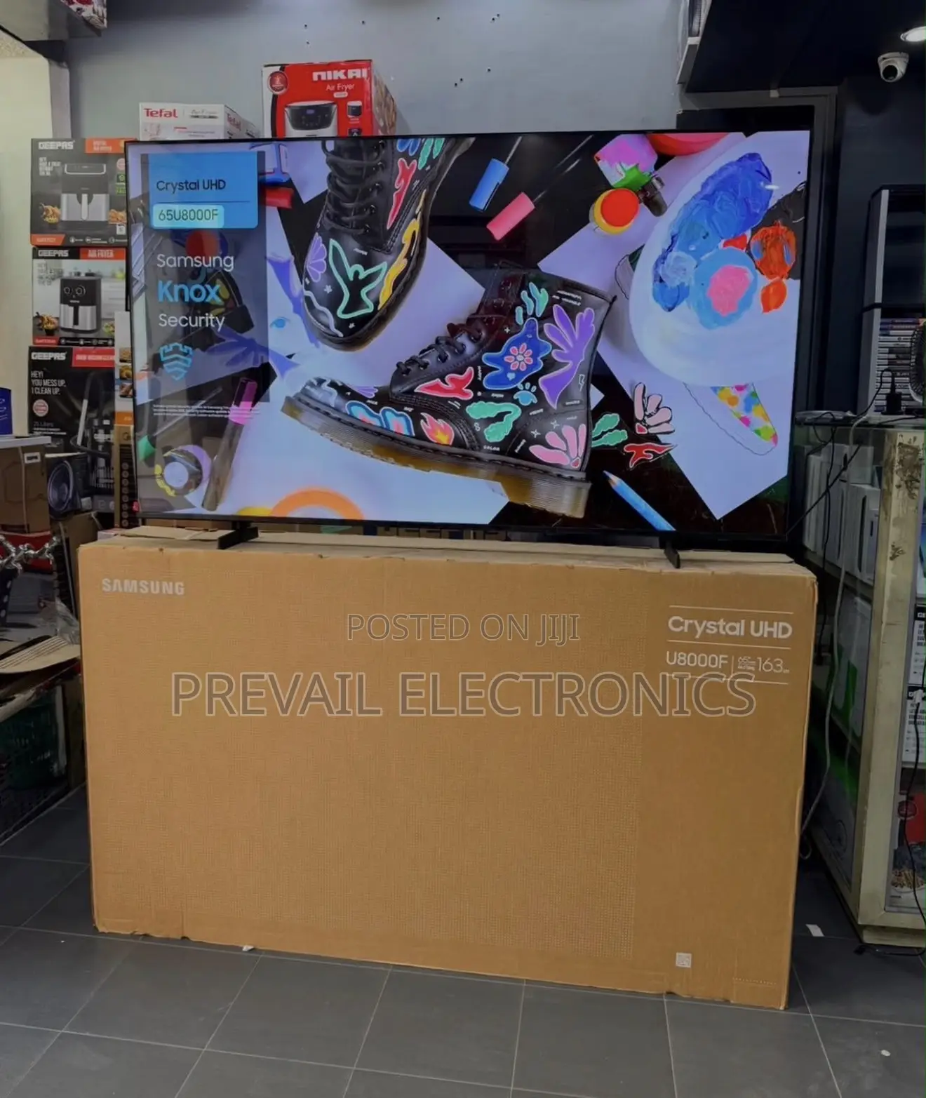 65" Crystal UHD U8000F Smart TV (2025)
