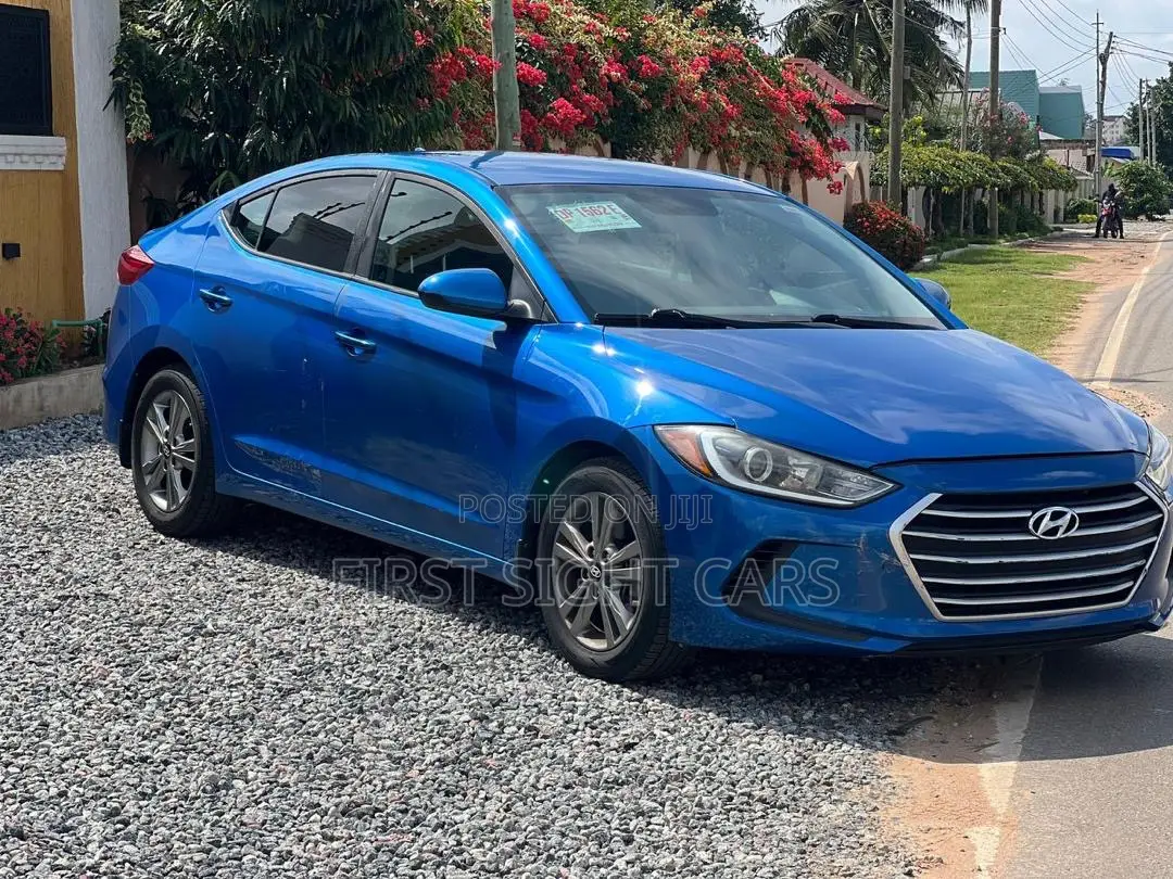 Hyundai Elantra SE Sedan FWD (2.0L 4cyl 6M) 2017 Blue