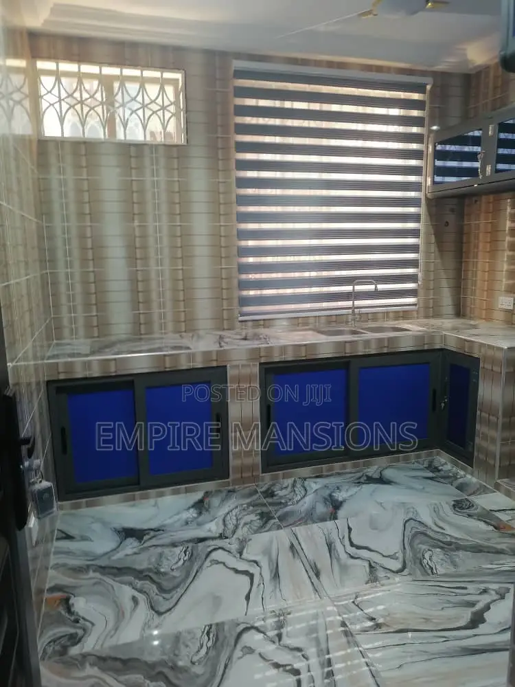 2bdrm Apartment in New Bortianor, West Hills Mall Area for rent