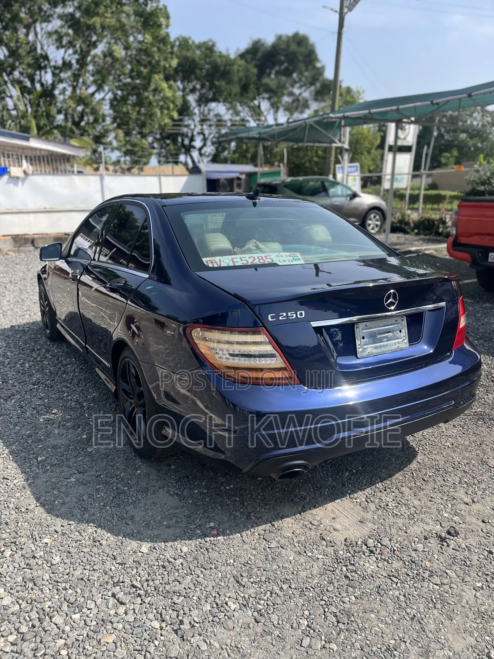 Mercedes-Benz C250 2013 Blue