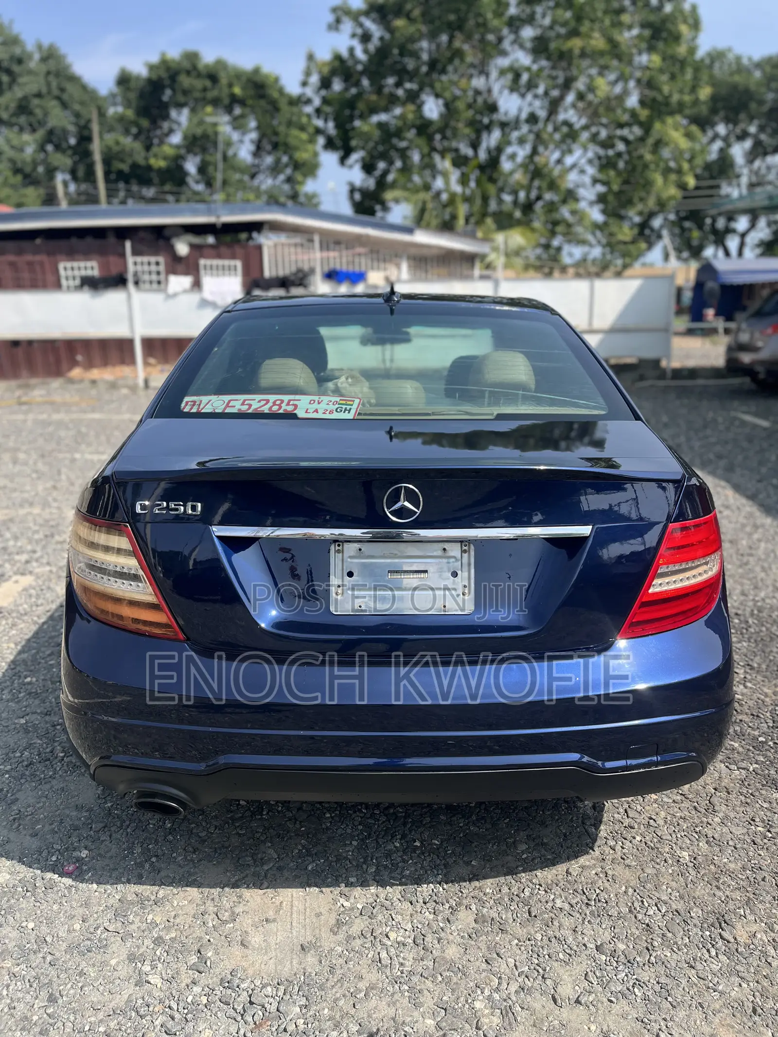 Mercedes-Benz C250 2013 Blue