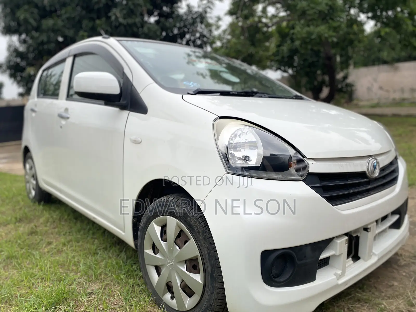 Daihatsu Mira 2016 White