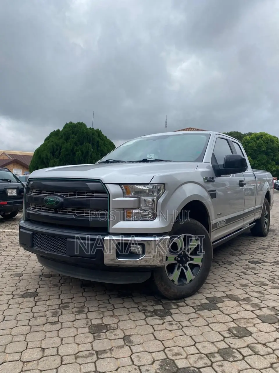 Ford F-150 Lariat 4x4 SuperCrew Cab Styleside 6.5 ft. box 157 in. WB Silver