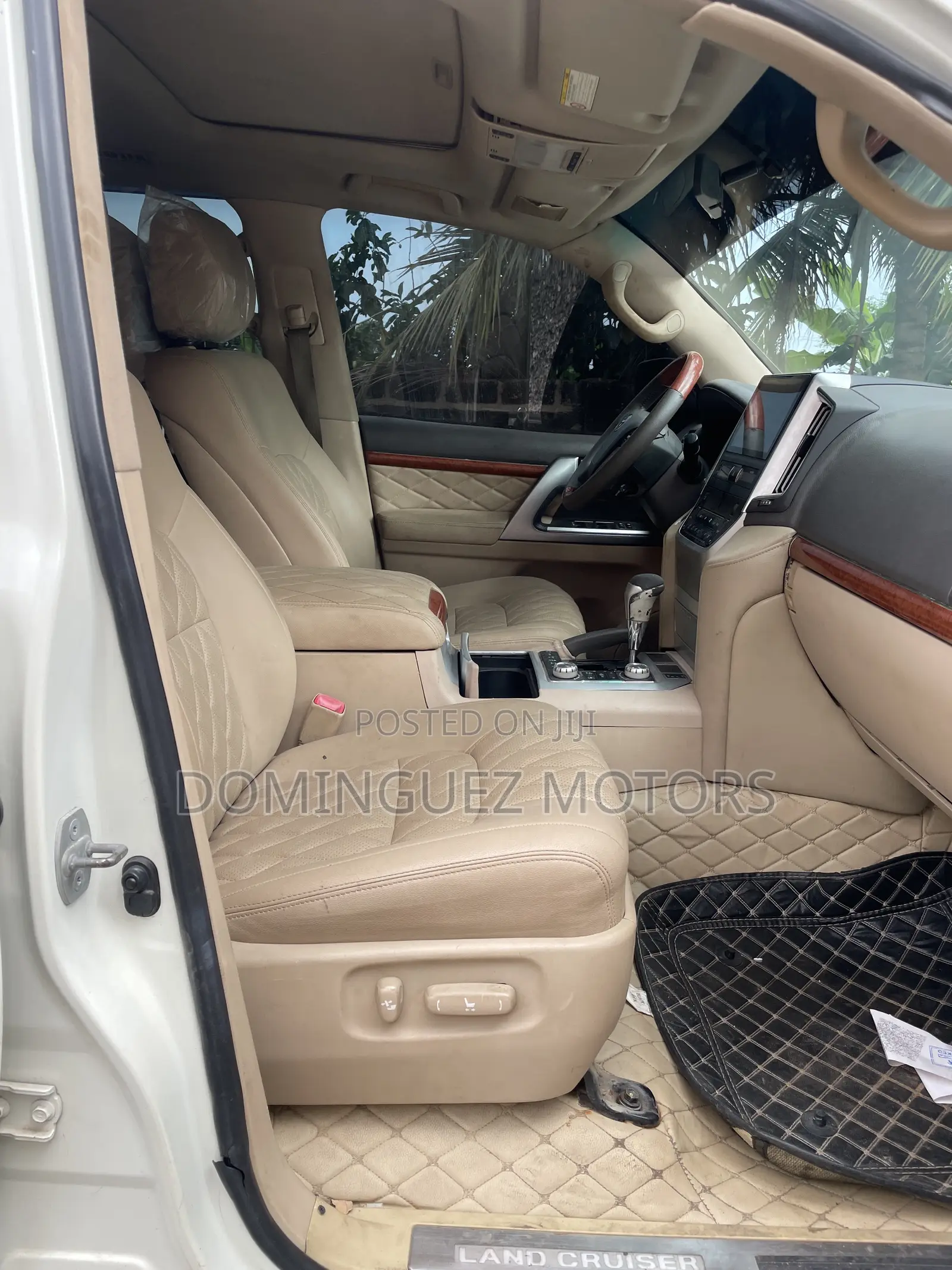 Toyota Land Cruiser 4.5 V8 VXR 2013 White