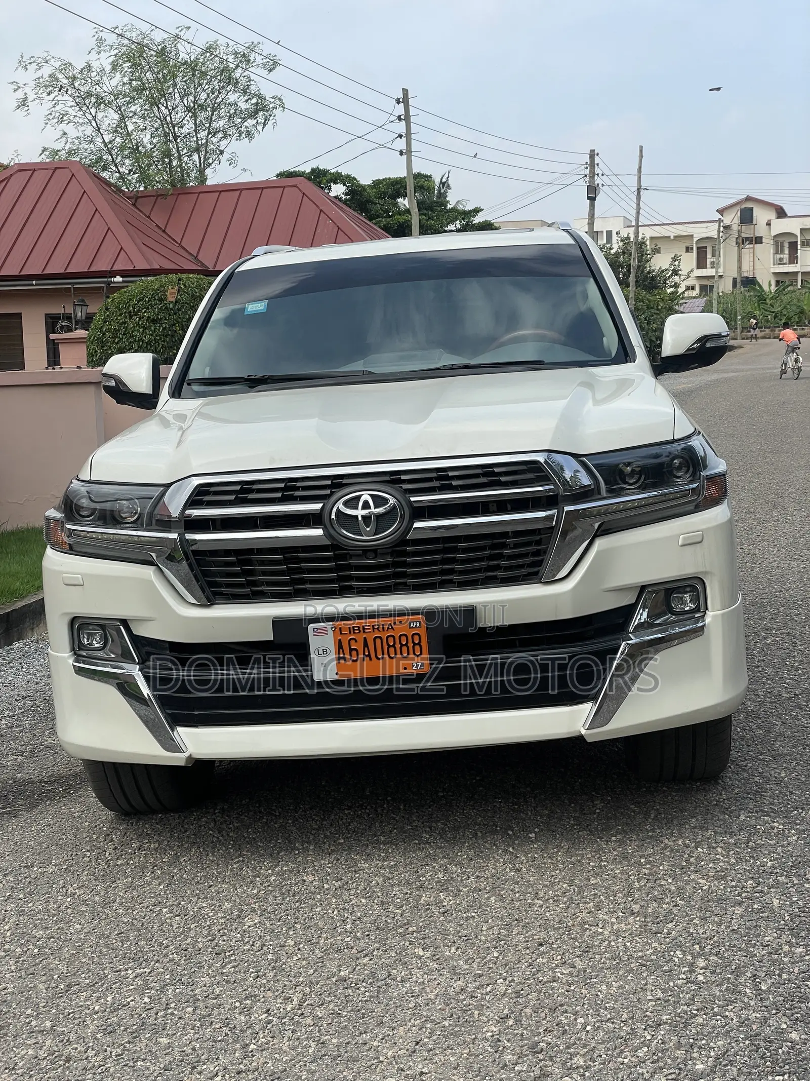 Toyota Land Cruiser 4.5 V8 VXR 2013 White