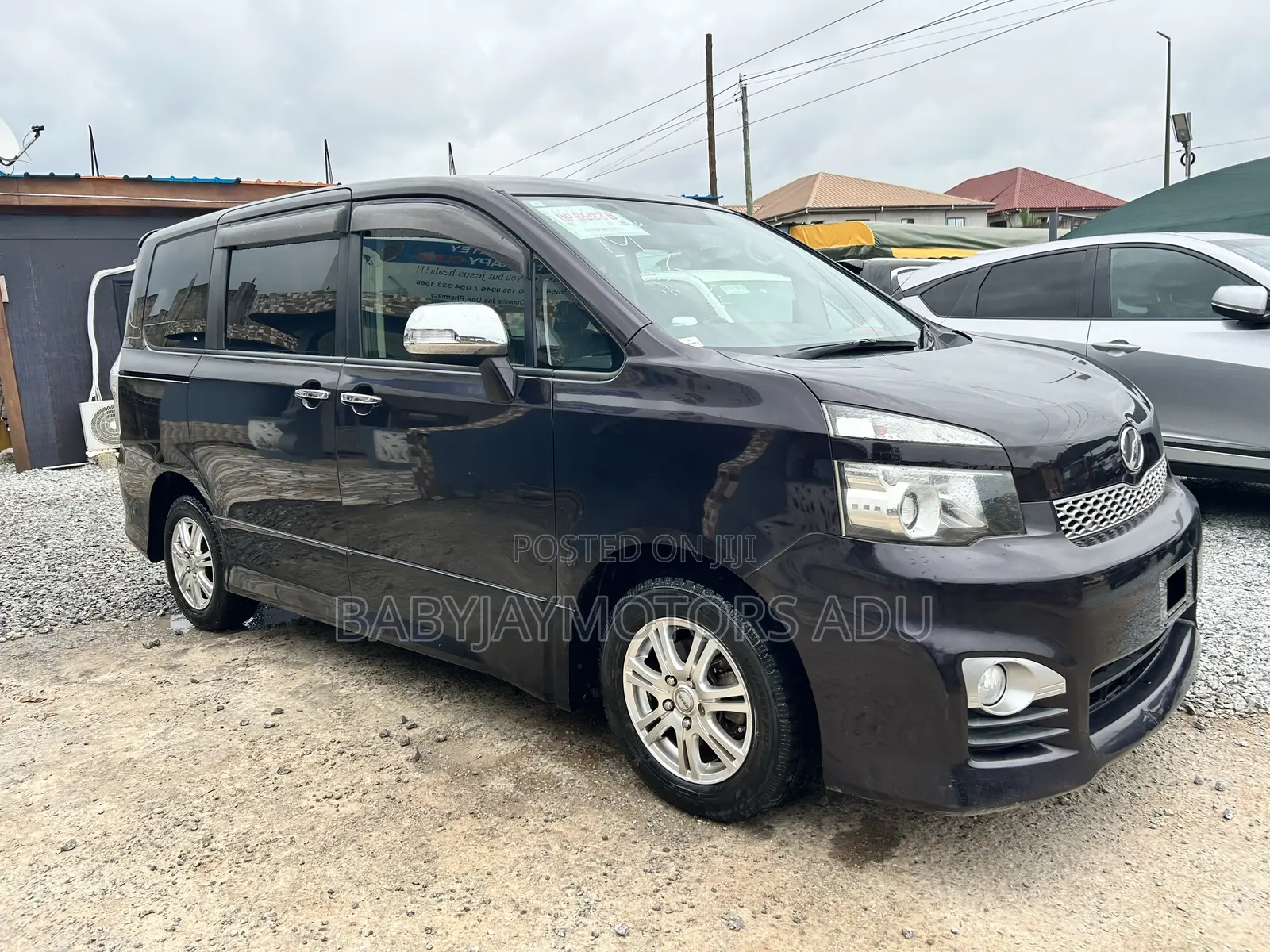 Toyota Voxy V 2WD 8-Seater 2012 Black
