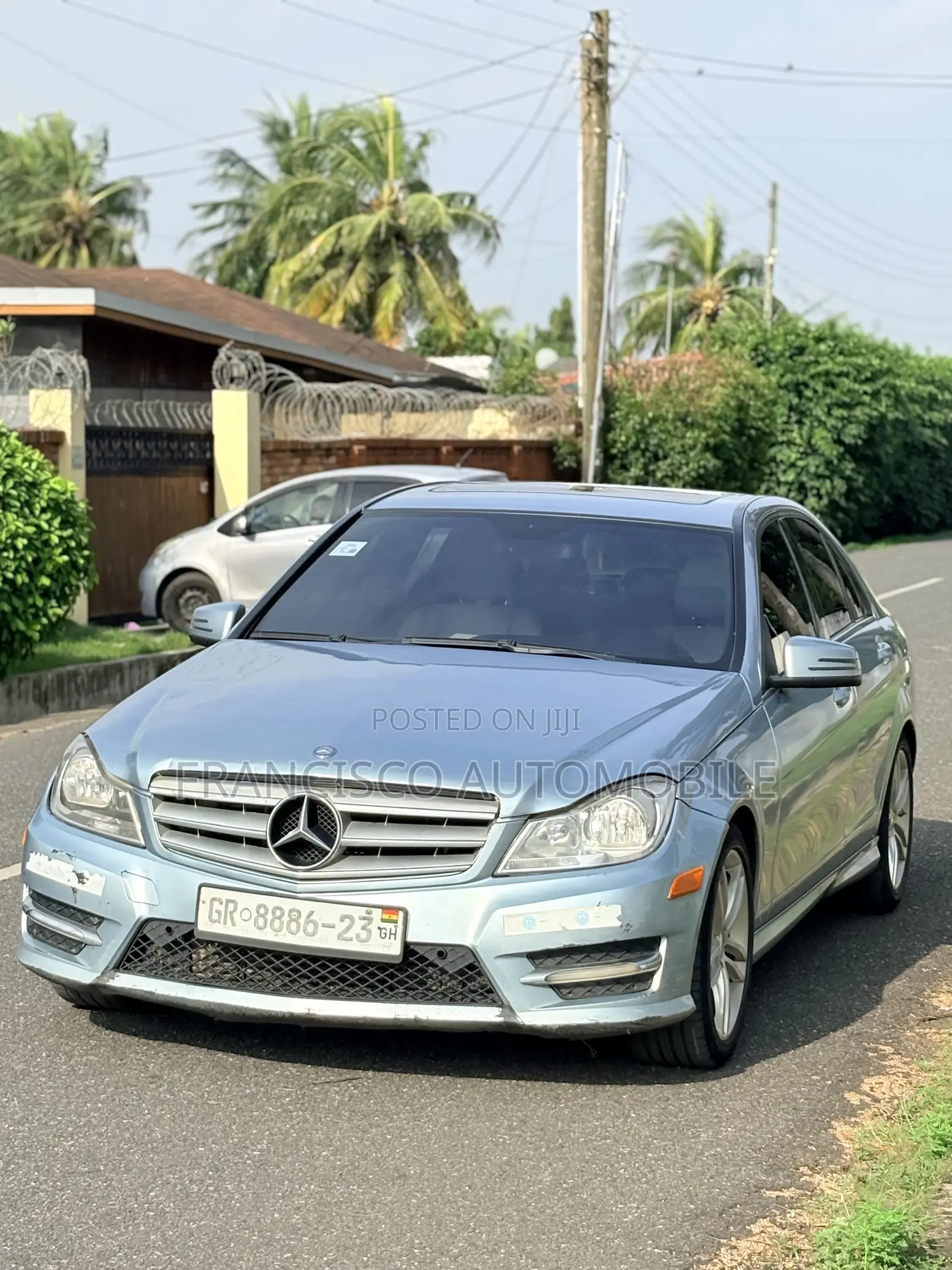 Mercedes-Benz C250 2013 Blue