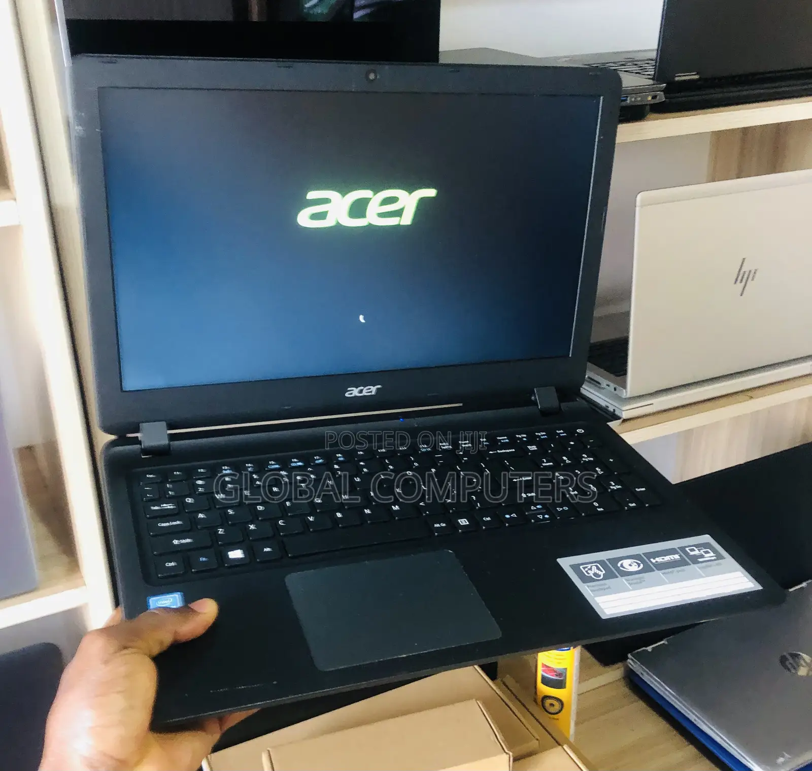 Laptop Acer Aspire ES1 4GB Intel HDD 500GB