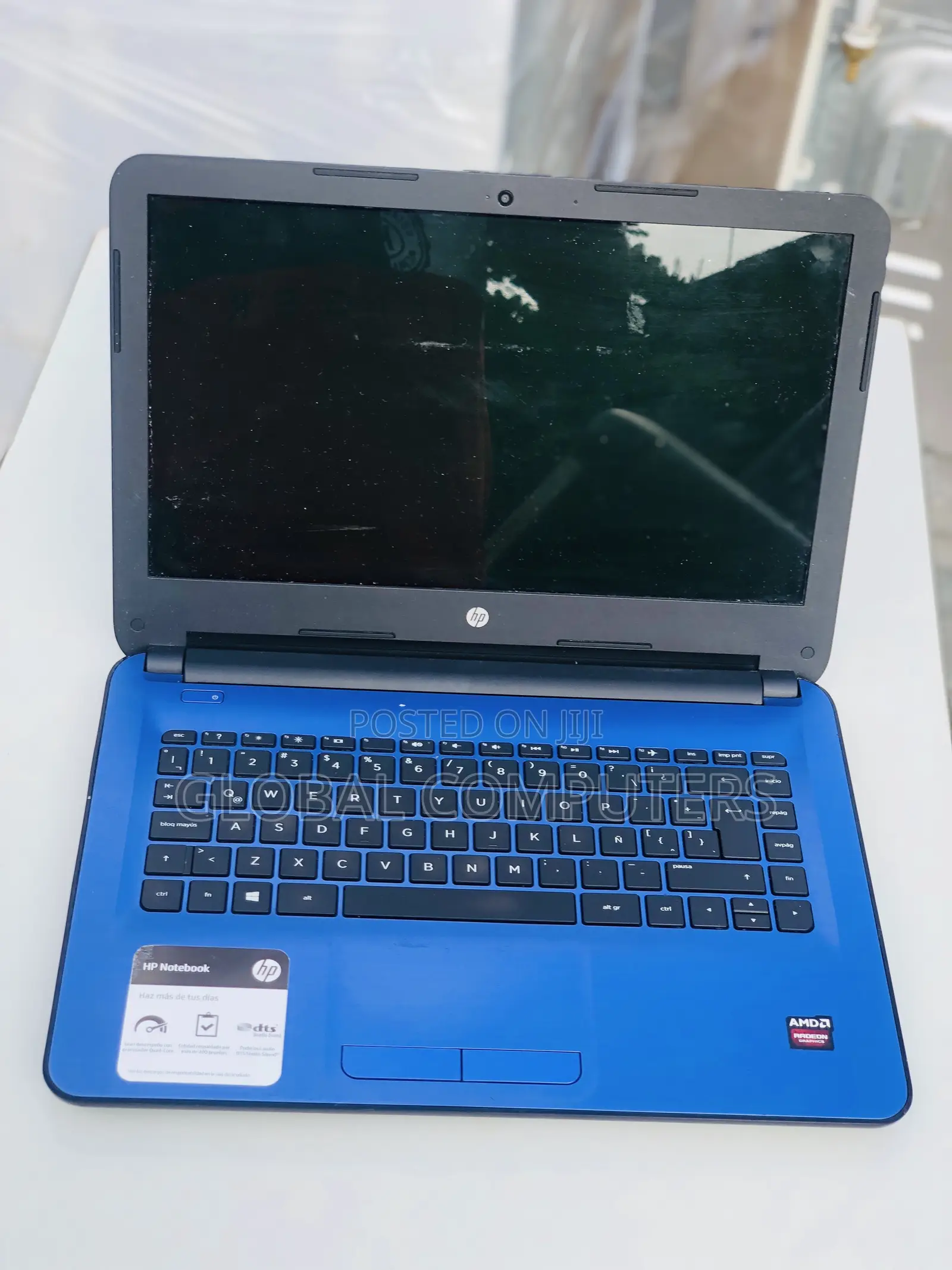 Laptop HP 14-dq1025cl 8GB AMD A8 HDD 500GB