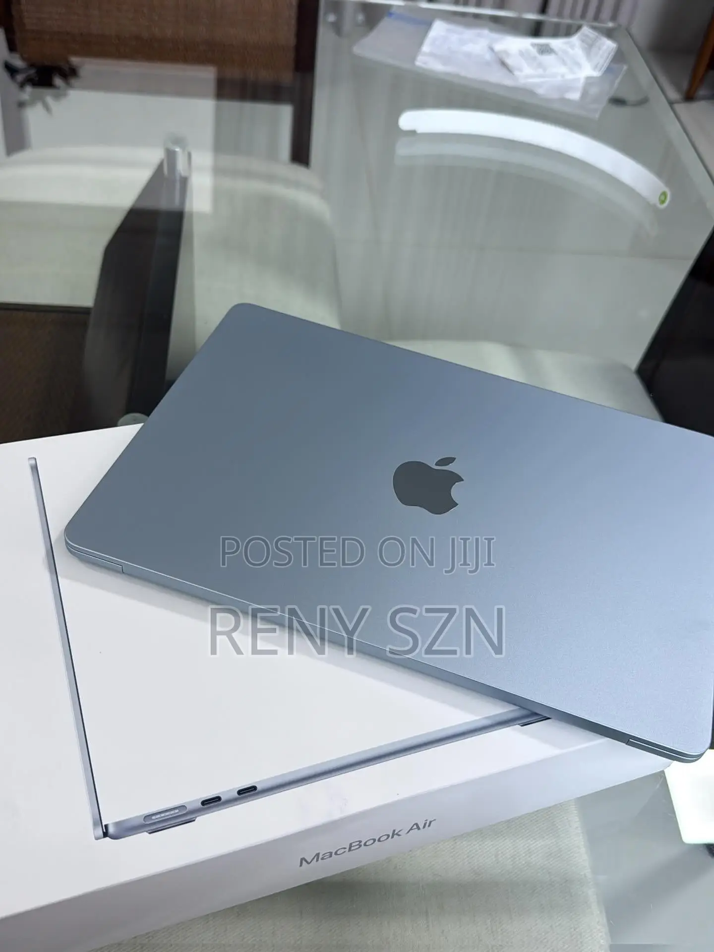 New Laptop Apple MacBook Air 2025 M4 16GB Apple M4 SSD 512GB