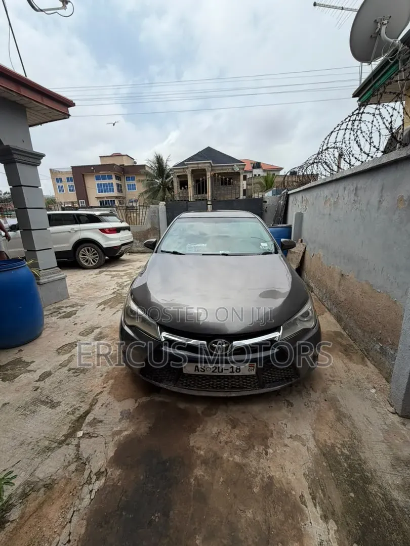 Toyota Camry 2015 Gray