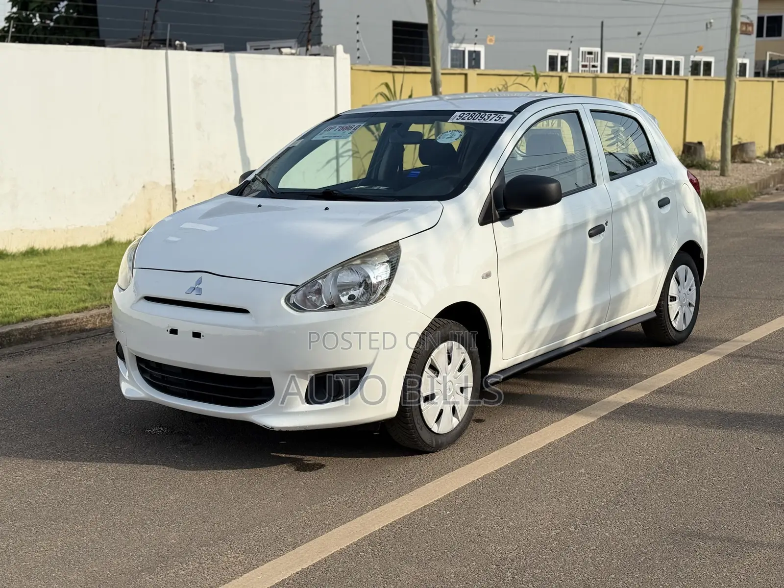 Mitsubishi Mirage DE 4dr Hatchback (1.2L 3cyl CVT) 2015 White