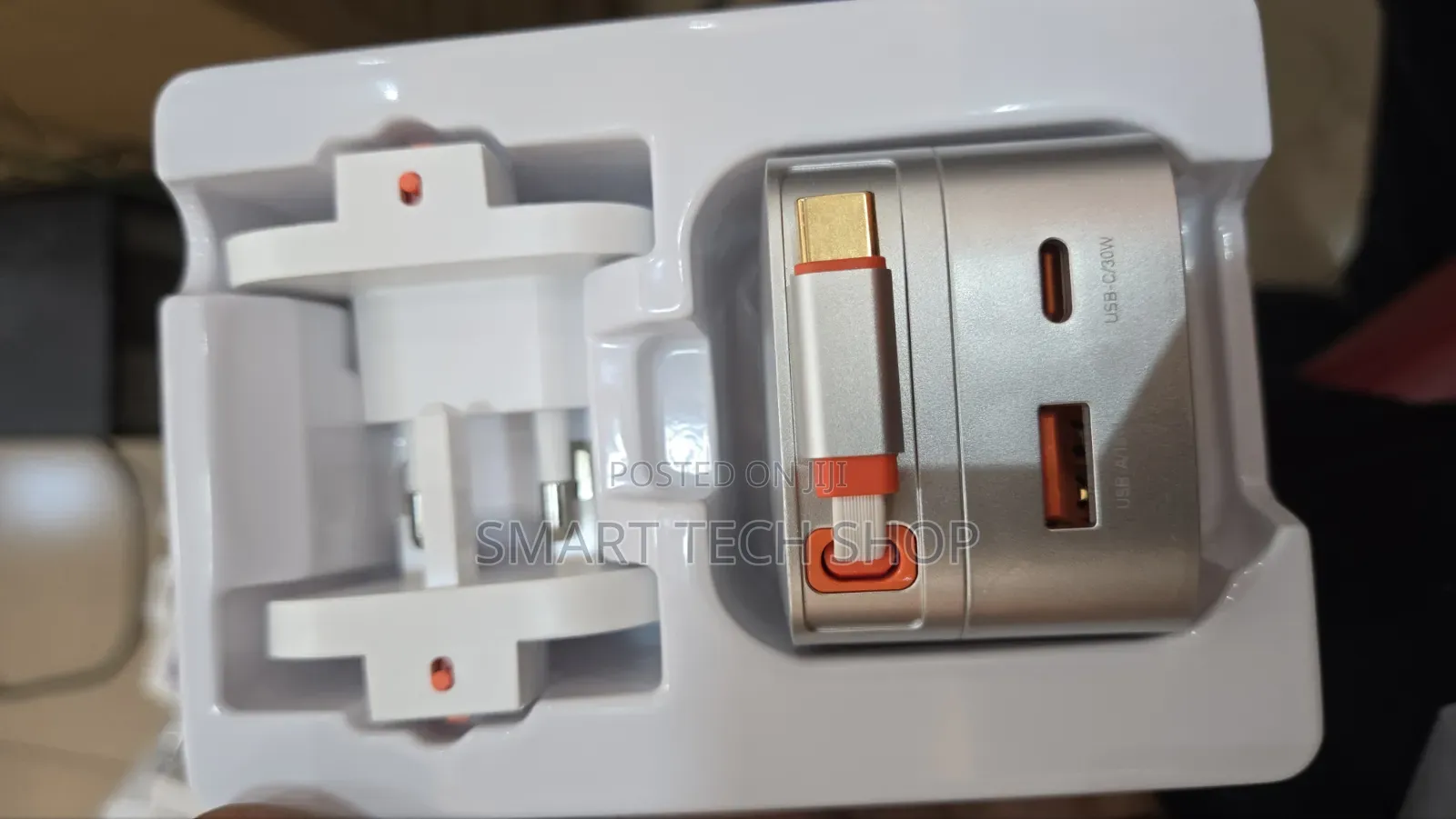 LDNIO Q10 65W GaN Super Fast Charger Built-in Retractable Type-C Cable