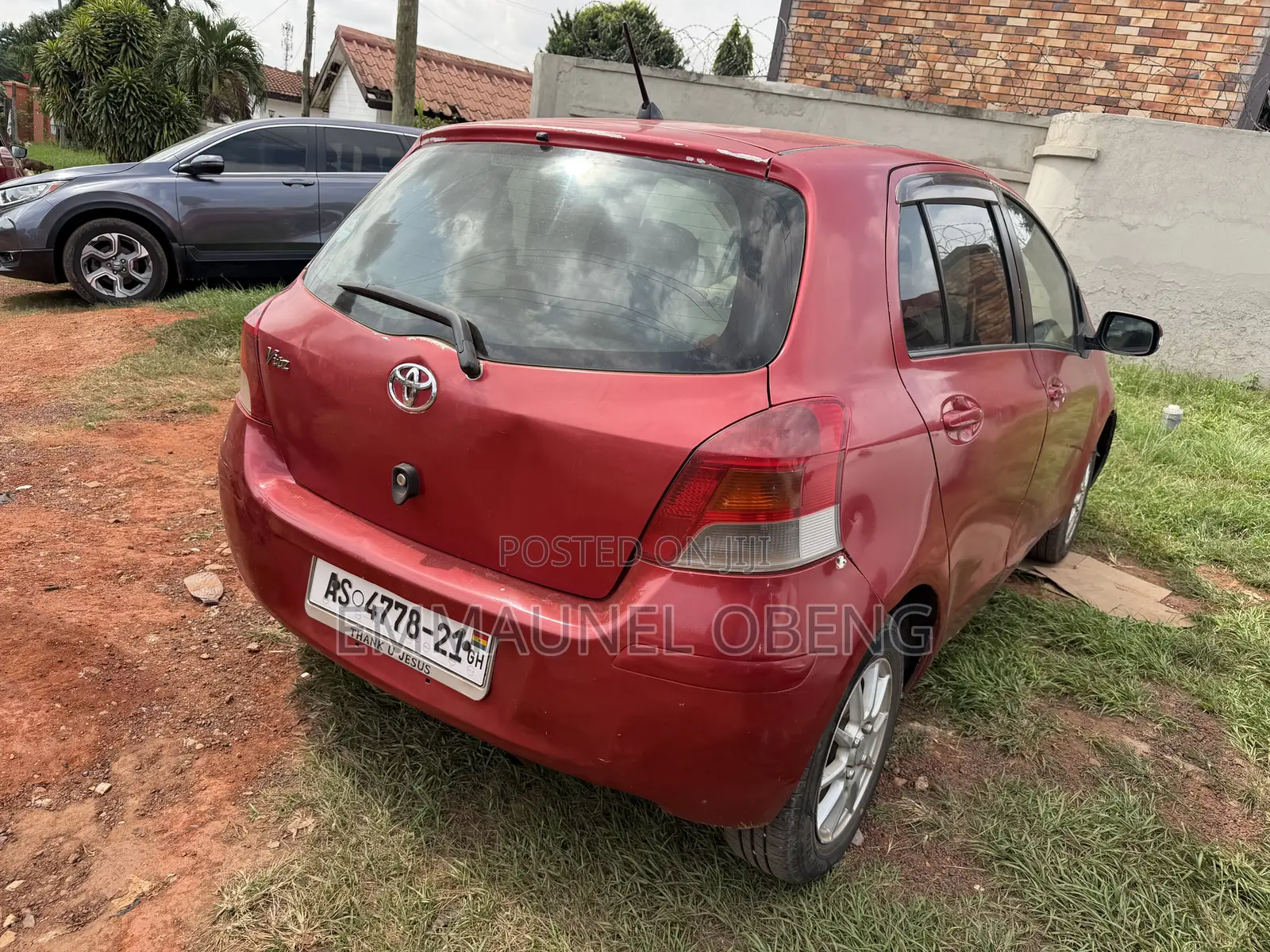 Toyota Vitz 2010 Red