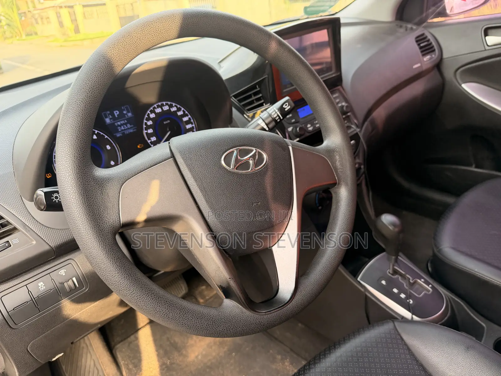 Hyundai Accent GLS 4dr Sedan (1.6L 4cyl 6M) 2015 Silver